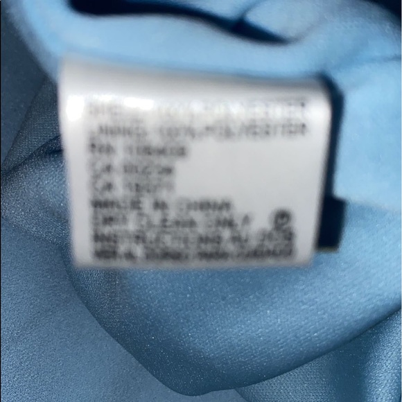 Tahari by Arthur S. Levine Women's Sleevless V-Neck Crepe - Picture 16 of 16